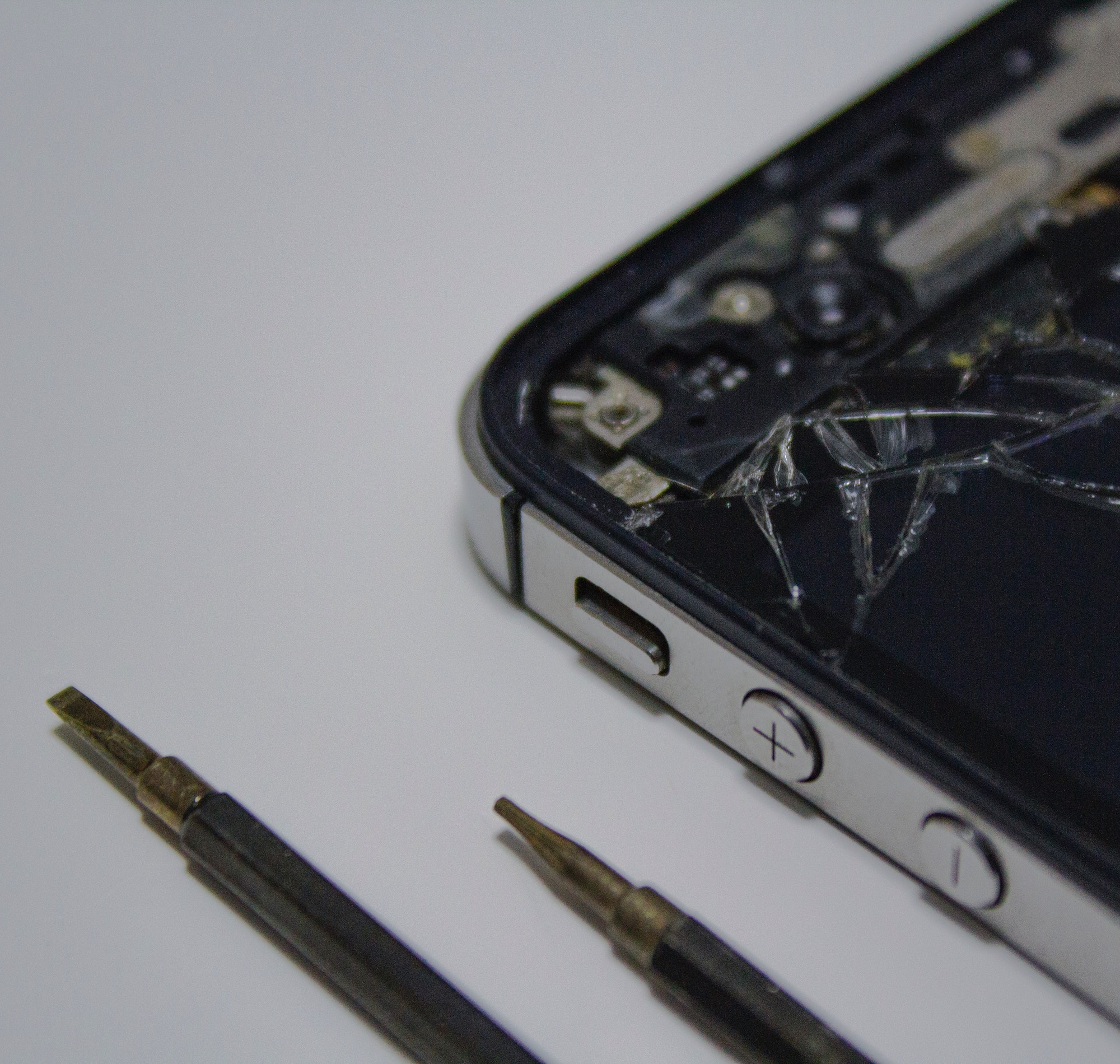 reparer din iphone selv - Kan du selv reparere din iPhone?